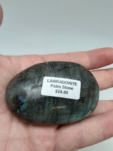 将图片加载到图库查看器，Labradorite Palm Stone
