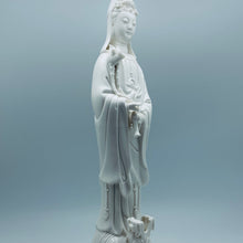 Charger l&#39;image dans la galerie, White Porcelain Quan Yin Fountain
