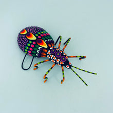 Charger l&#39;image dans la galerie, Bugs by Conception Aguilar - 2
