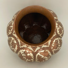 Charger l&#39;image dans la galerie, Med Copper with inlay Vase from Santa Clara Del Cobre
